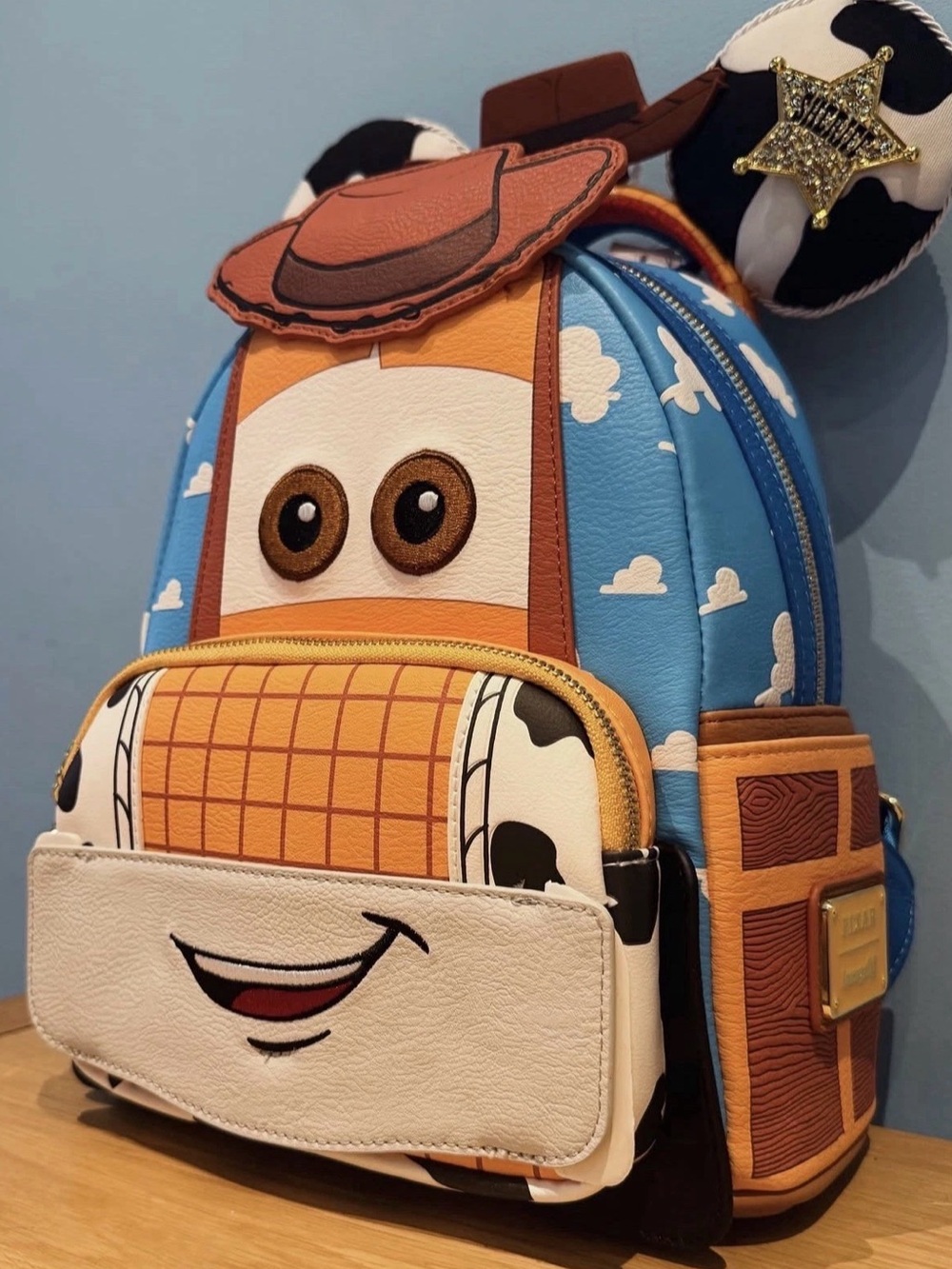Loungefly Toy Car Story Woody Mini Backpack D23 Exclusive LE Disney - Picture 1 of 6